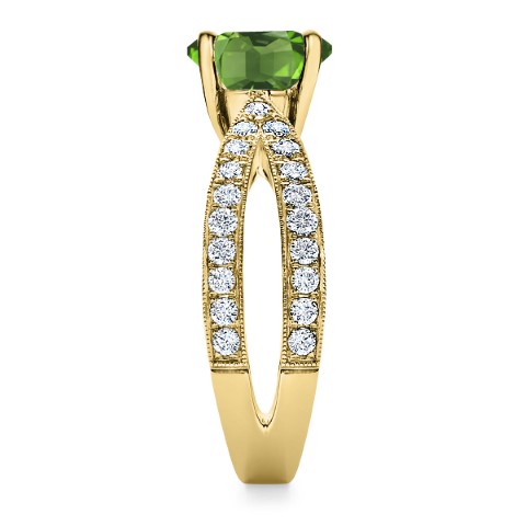https://www.goldiam.easystockhosting.com/en/sites/default/files/Jos12B_yellowgold_emerald%20%28Small%29.jpg